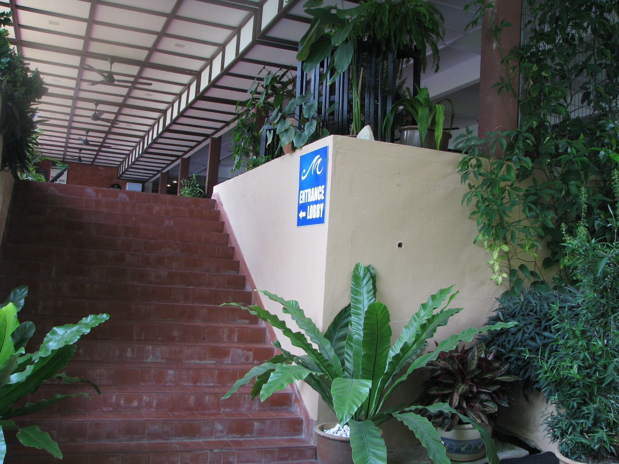 Mersing Merlin Inn Exterior photo